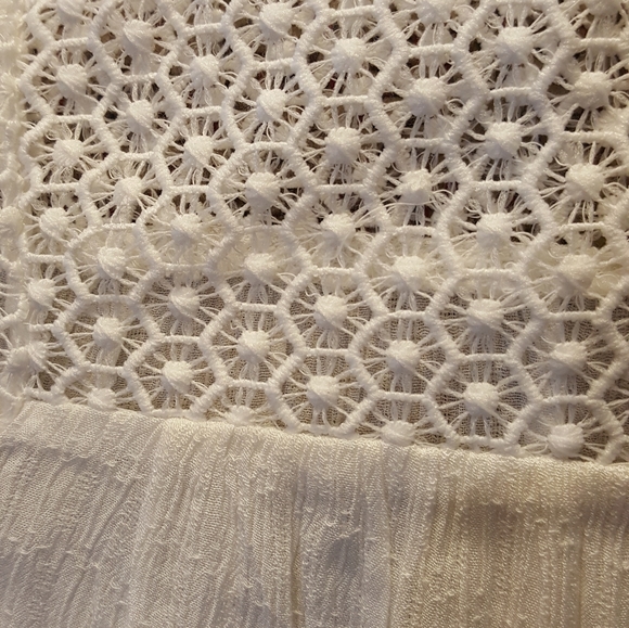 GAP White Partial Shear blouse - Picture 5 of 7